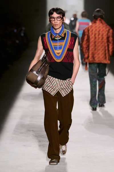 Look 45